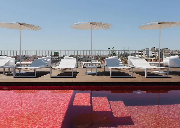Lumen Hotel & The Lisbon Light Show