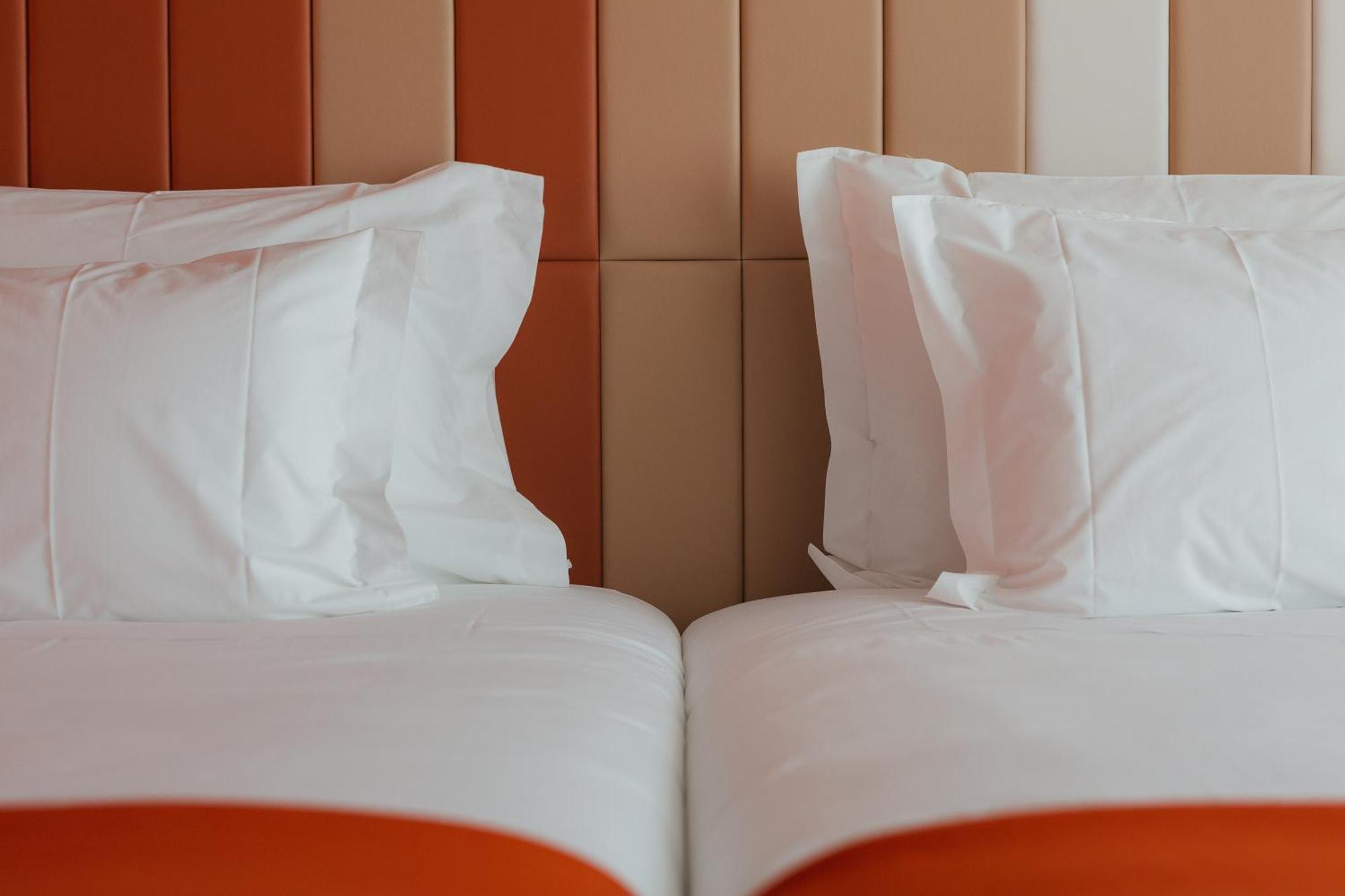 Lumen & The Light Show Hotel 4*