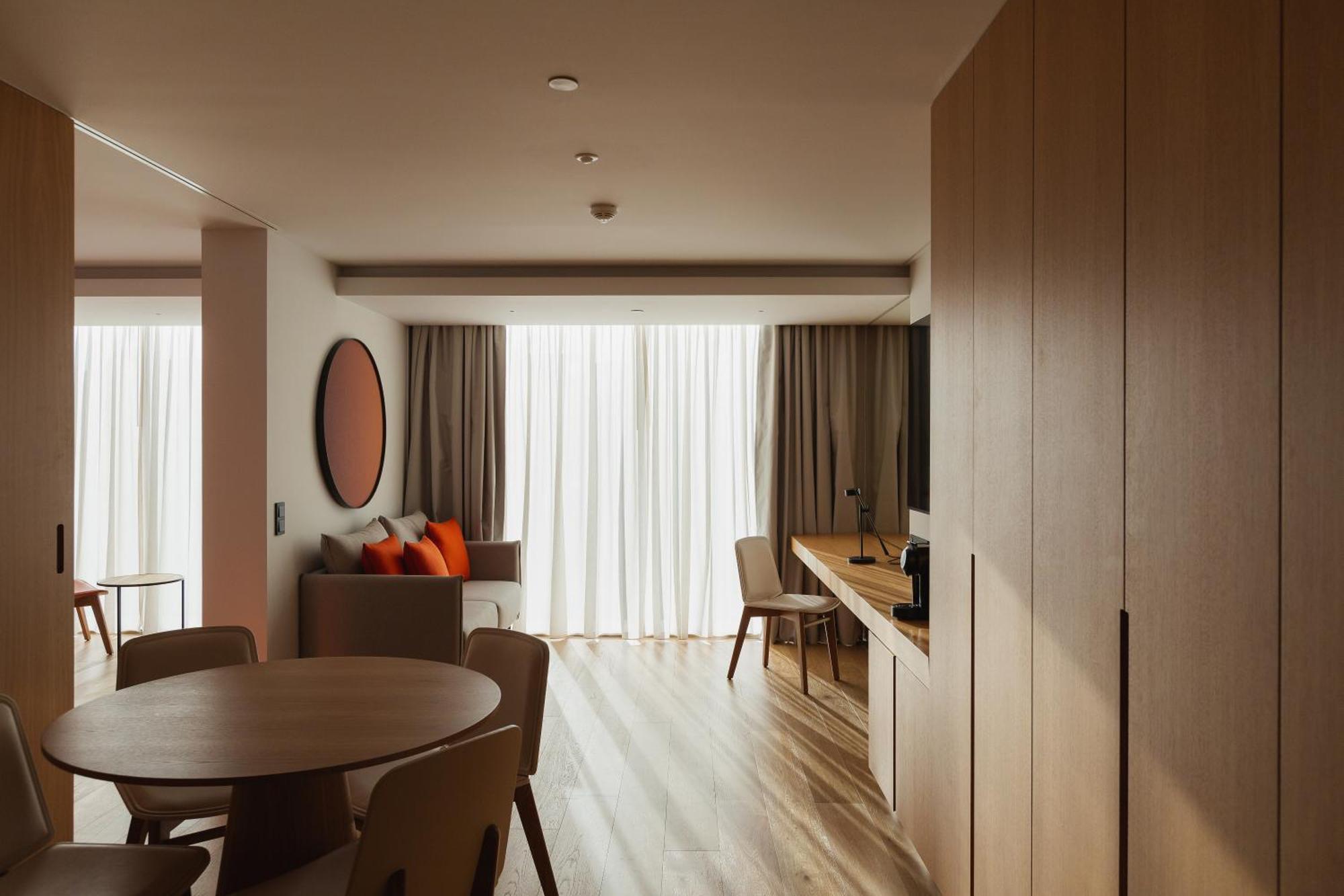 Hotel Lumen & The Light Show Lisbon